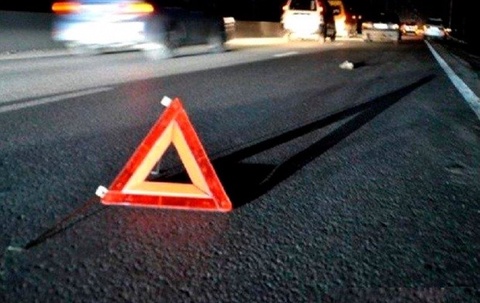 Norin tumanida bolalarni kunduzgi parvarishga olib ketayotgan mashina yoʻl-transport hodisasiga uchradi