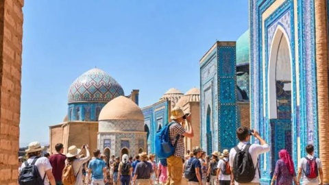 За семь месяцев Узбекистан посетили 7,7 млн иностранных туристов