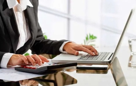 Аутсорсинг хизмати бўйича ўтказилган давлат харидида қонунчиликка зид ҳолатлар аниқланди