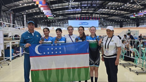 Узбекистанские велоспортсменки впервые завоевали медаль в командной дисциплине на чемпионате Азии