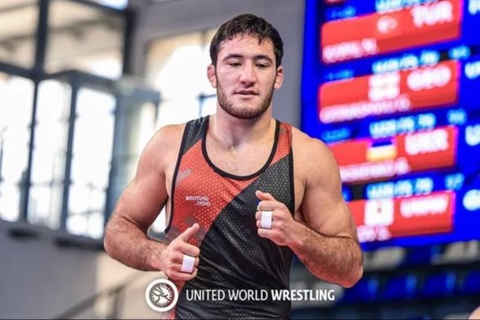 Oʻzbekiston vakili Sherzod Poyonov sport kurashlari boʻyicha jahon chempionatida oltin medalni qoʻlga kiritdi
