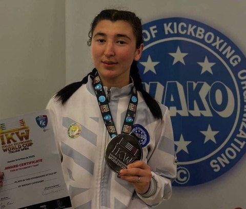 Kikboksing: Sarvinoz Tursunova kumush medalni qoʻlga kiritdi