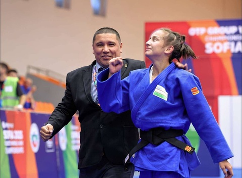 Дзюдочиёни навраси ӯзбек чемпионати ҷаҳонро бо се медали тилло оғоз карданд