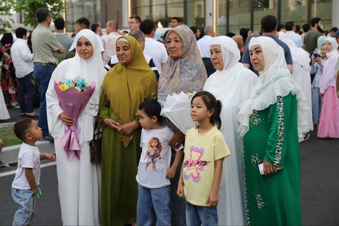 Ҳоҷиён аз зиёрати Ҳаҷ ба Тошканд баргаштанд