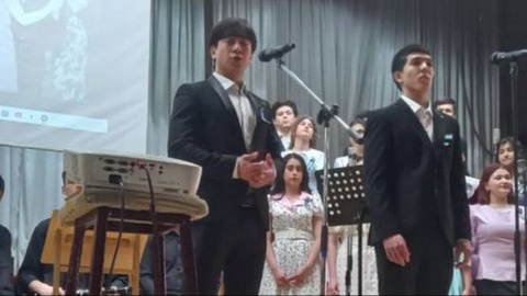 Юные дарования Успенки исполняли песни о войне