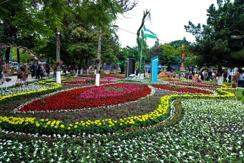 Наманганда 64-Халқаро Гуллар фестивали бўлиб ўтади