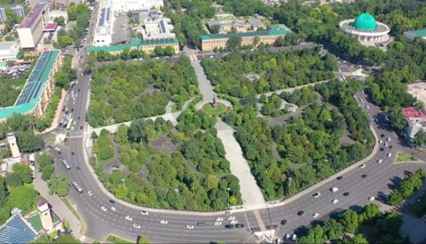 В Ташкенте у сквера Амира Темура запущена «Зеленая волна»
