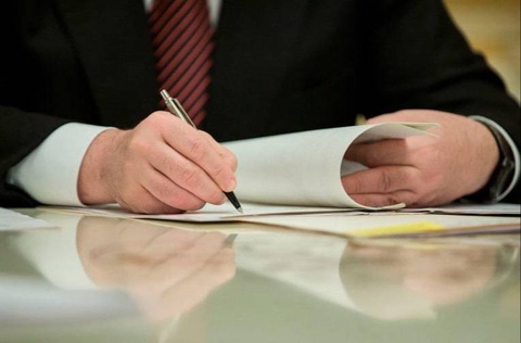 Өзбекстанда пуқаралардың конституциялық әдил судлаўға ерисиў кепилликлери күшейтиледи