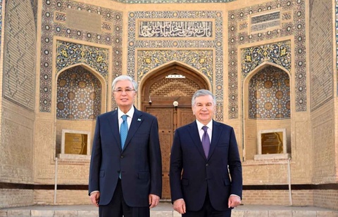 Президентҳои Ӯзбекистон ва Қазоқистон бо мероси таърихии Бухоро шинос шуданд