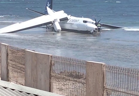 Somalida bortida 55 yo'lovchi bo'lgan samolyoti parvozdan ko'p o'tmay halokatga uchradi