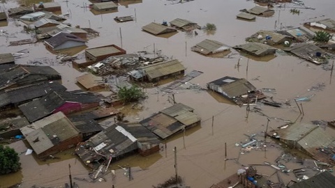UN: Climate disasters have forced 250 million people to leave their homes over the past 10 years
