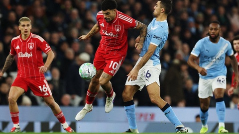 «Манчестер Сити» потерял очки в домашнем матче с «Ноттингем Форест»