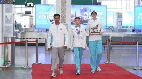 Yoshlarimiz Koreyadan oltin medal bilan qaytishdi