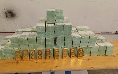 Венгрия вернула Украине деньги и золото Ощадбанка, изъятые при Орбане