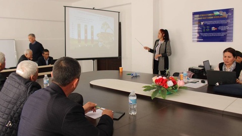 Дийқан ҳәм бағманлардың тәжирийбеси арттырылмақта