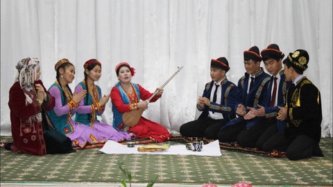 Мәмлекетлик тил байрамы көтериңки руўхта белгиленди