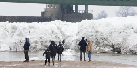 Elba daryosida “aysberglar” hosil bo'ldi