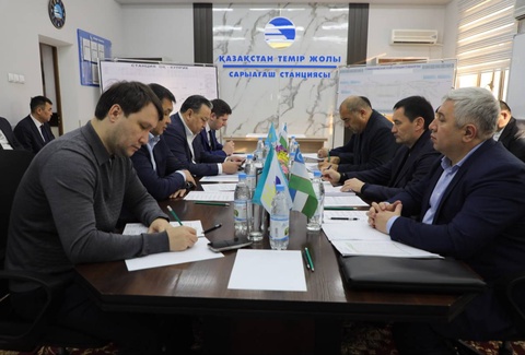 Узбекистан и Казахстан расширяют сотрудничество в сфере железнодорожных перевозок