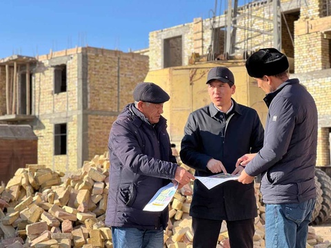 Beruniyda koʻp qavatli uylar qad rostlamoqda