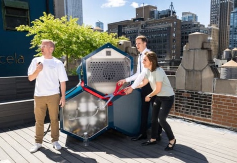 AQSh kompaniyasi havodan benzin olishni taklif qilmoqda