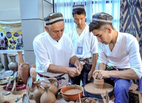 Ўзини ўзи банд қилган шахслар қанчага ошгани маълум бўлди