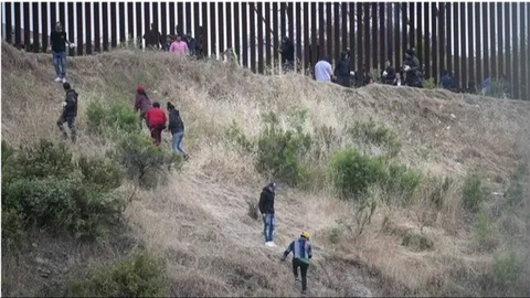 2.5 million illegal migrants left the US within a year