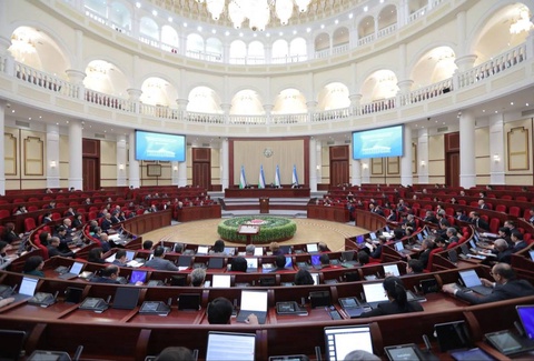 Законодательная палата Олий Мажлиса утвердила ряд законопроектов для укрепления гарантий прав и безопасности граждан