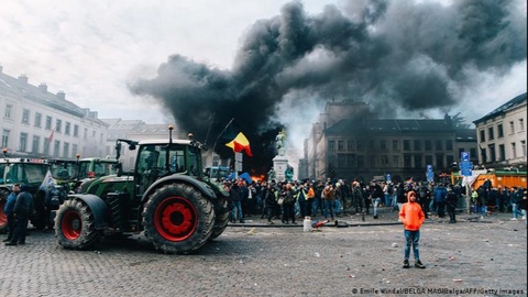 Протесты фермеров в Брюсселе закончились беспорядками