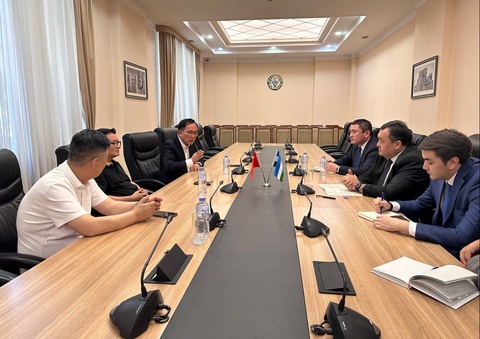 Қытай компаниясы Ташкентте жаңа метро линияларын қурыўға қызығыўшылық билдирди