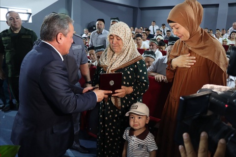 Xizmat vaqtida halok boʻlgan profilaktika inspektori “Jasorat” medali bilan taqdirlandi