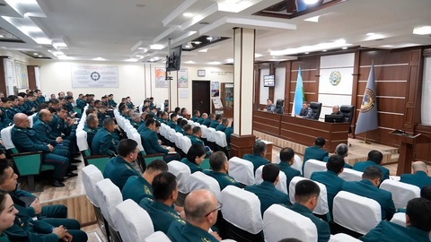 Навоий вилоятида 10 нафар ходим ички ишлар органлари сафидан четлатилди