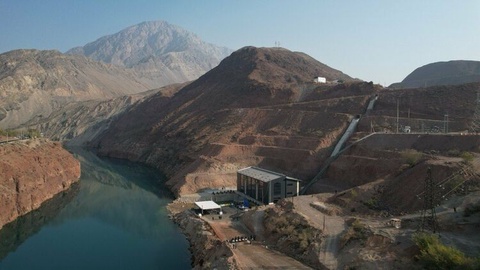 Sadir Japarov: Qirg'iziston 2,5 yil ichida elektr energiyasini import qilishni to'xtatadi