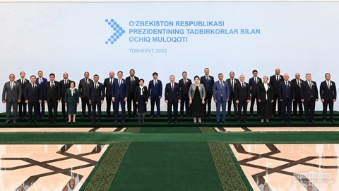 Ба соҳибкорони пешқадам мукофотҳои давлатӣ супурда шуданд