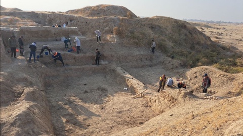 Qanqa yodgorligida 5–8-yuz yilliklarga oid ibodatxona va harbiy anjomlar topildi