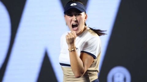 Камилла Рахимова выиграла у румынки Жаклин Кристиан в первом круге Rolland Garros