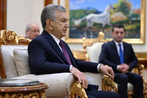 Leaders of Uzbekistan and Turkmenistan hold talks