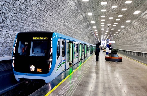Tashkent metro for the first time served 1 million passengers in one day