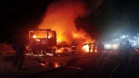 Qamchiq dovonida yuk avtomobili yonib ketdi