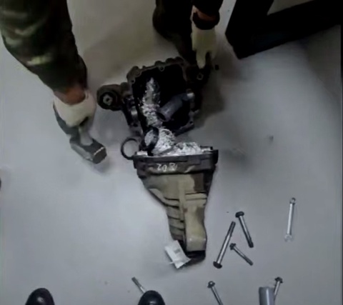 Bojxonadan 5 kg “klefedron” gyohvandlik moddasini olib oʻtmoqchi boʻlgan shaxs qoʻlga olindi