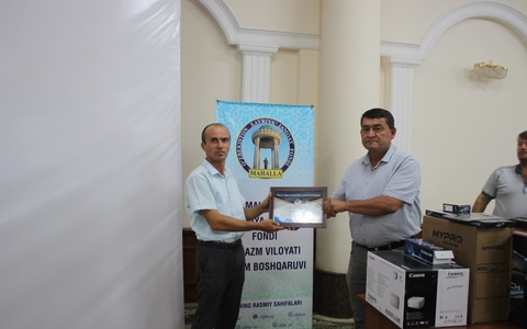 Xorazmda 40 dan ziyod mahallaga mebel va kompyuter jamlanmalari berildi