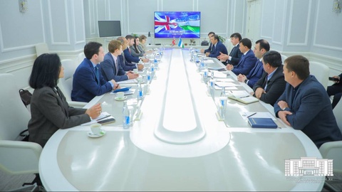 Ташкентте экологиялық технологияларды енгизиў ҳәм қурылыс шығындыларын қайта ислеў мәселелери додаланды