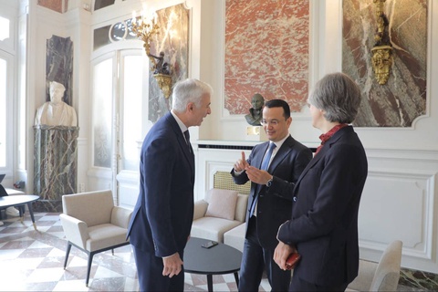 French-Uzbek business forum held in Paris