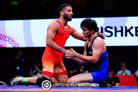 Умиджон Джалолов стал серебряным призером, Шерзод Поёнов завоевал бронзу на чемпионате Азии