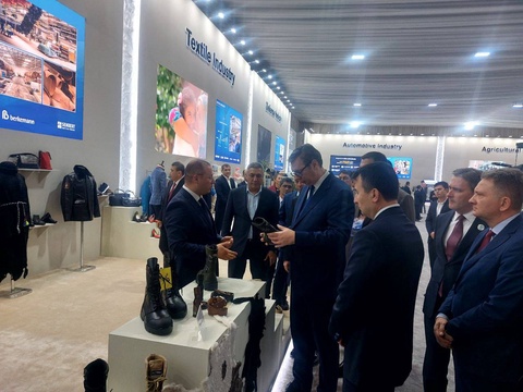 Сербия ба пойафзоли махсуси дар Ӯзбекистон истеҳсолшуда таваҷҷуҳ зоҳир намуд