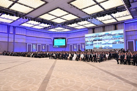 Birinchi va ikkinchi Renessansni buyuk alloma va mutafakkirlarimiz yaratgan boʻlsa, bugun tarix navbatni sizlarga bermoqda — Prezident