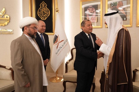 Oʻzbekiston delegatsiyasi Saudiya Haj va umra vaziri bilan uchrashdi