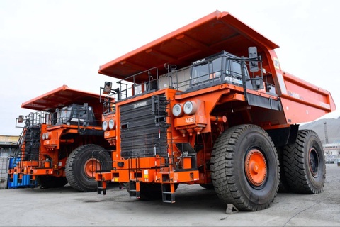 На рудник Мурунтау поставлены новые автосамосвалы