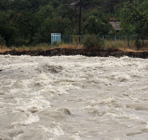 Тоғыз ўәлаятта сел келиў қәўпи жәрияланды