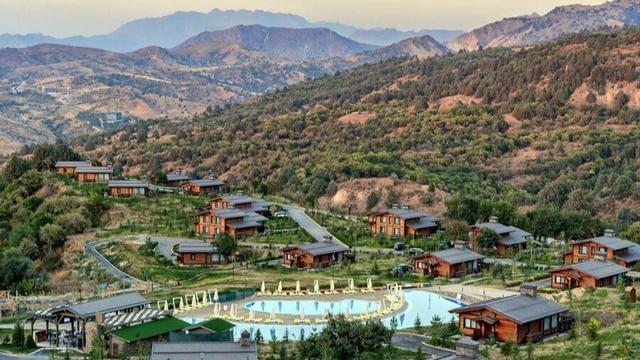 Togʻlarga sayohat yanada osonlashdi: yangi mikroavtobus yoʻnalishlari ishga tushdi