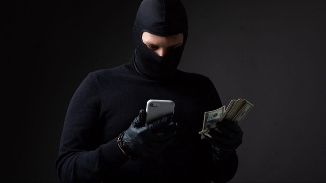 Онлайн кредит алыўда алдаўшылыққа ушыраған пуқаралардан кредит өндириў тоқтатылады